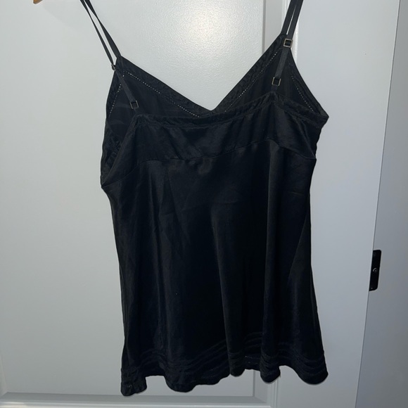 Black tank top. Adjustable straps. XS - Picture 2 of 4
